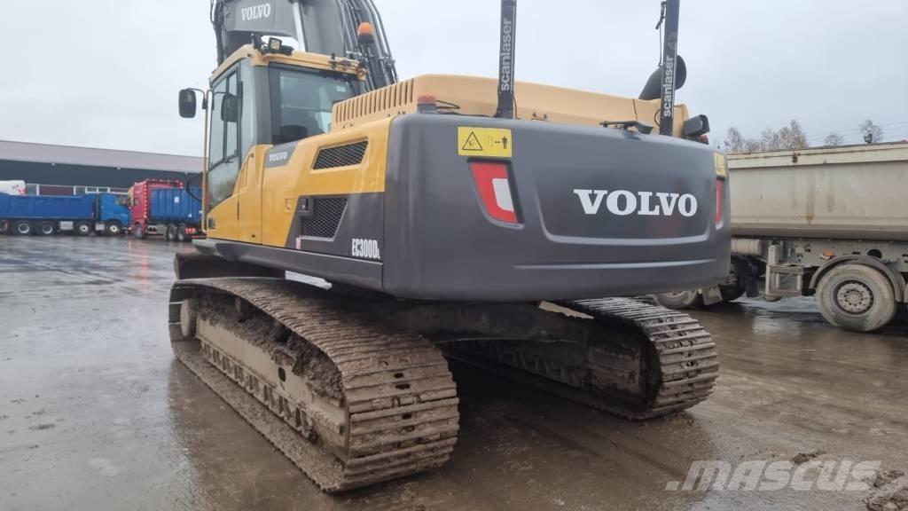 Volvo EC 300 D Paletli ekskavatörler