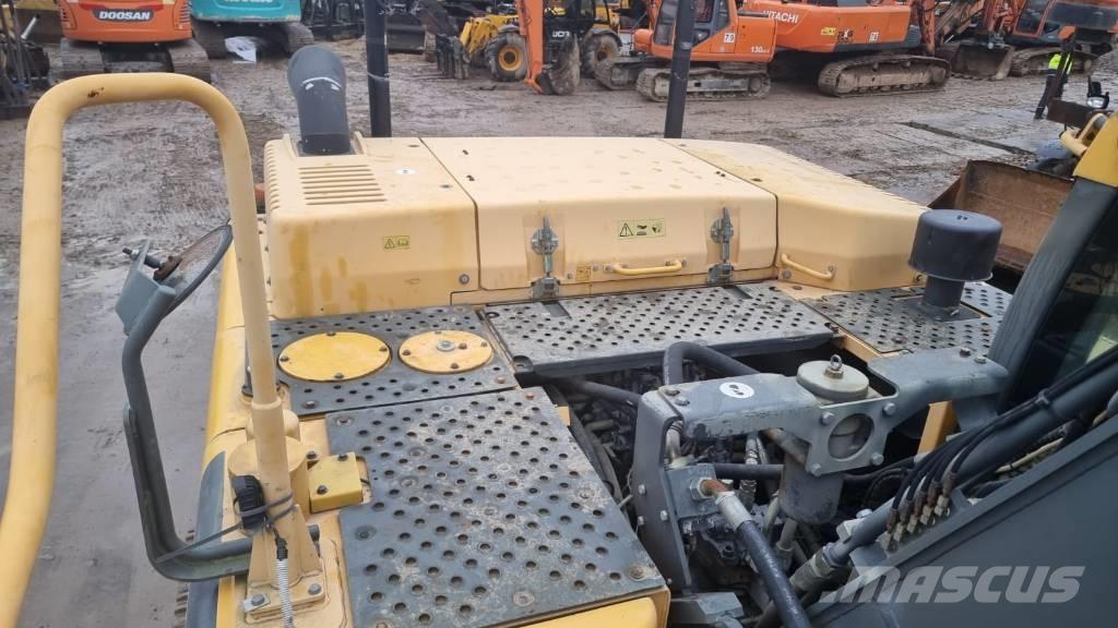 Volvo EC 300 D Paletli ekskavatörler