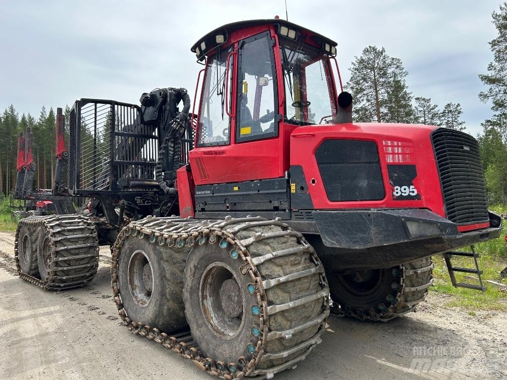 Komatsu 895 Tomruk yükleyici traktörler