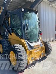 John Deere 324G Skid steer loderler