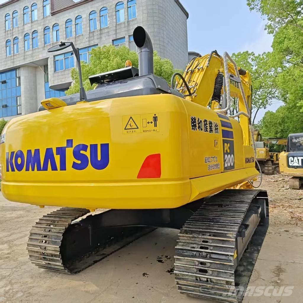 Komatsu PC 200-8 Paletli ekskavatörler