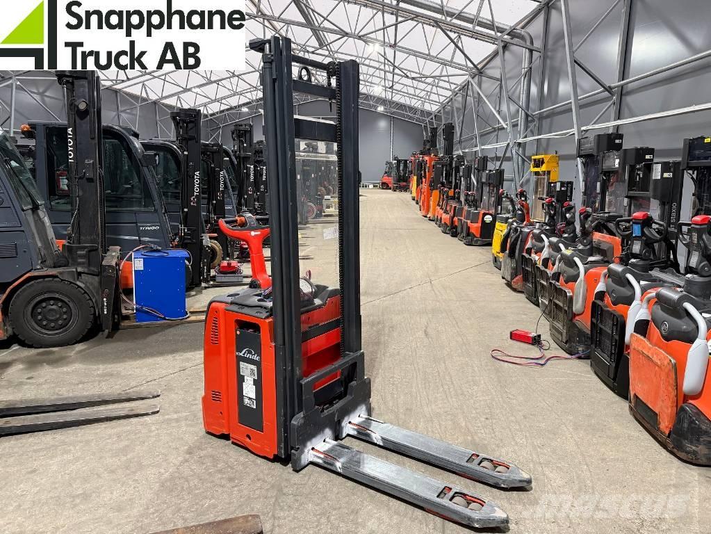 Linde D 14 Akülü depo ekipmanları