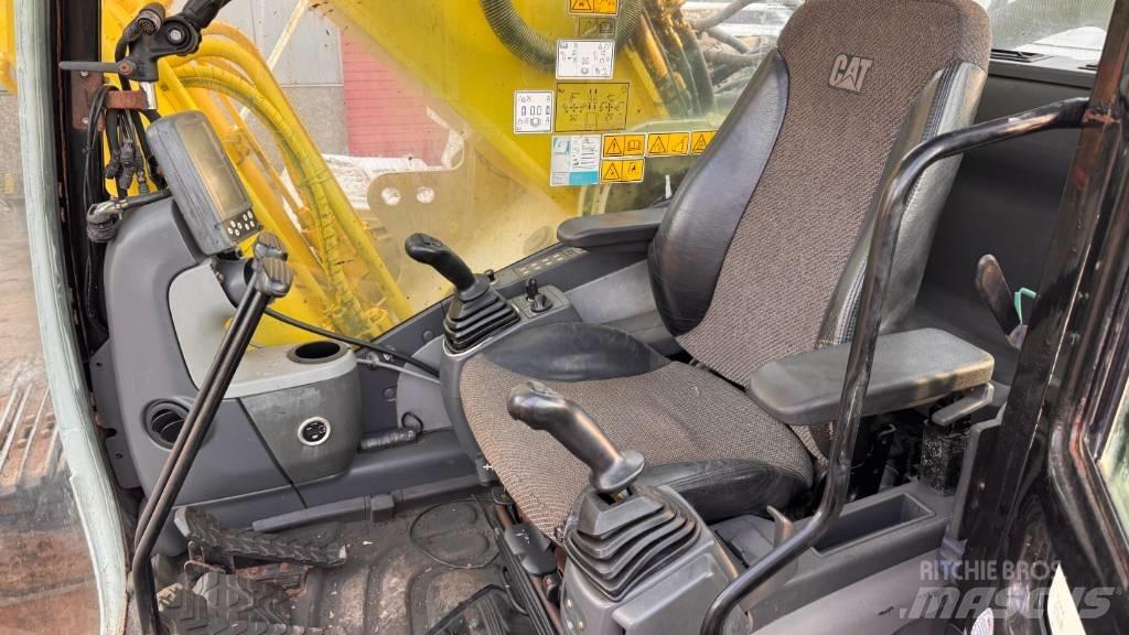 CAT 330 D L LR Paletli ekskavatörler