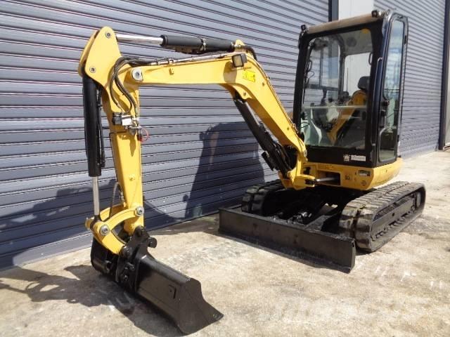 CAT 302.7 D Mini ekskavatörler, 7 tona dek