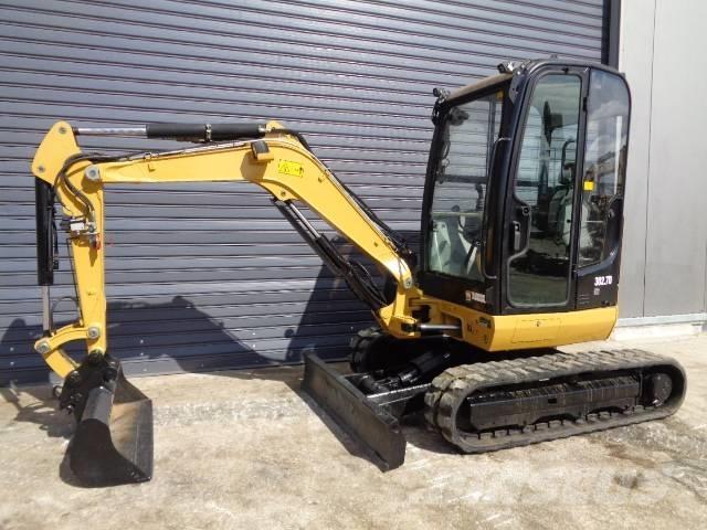CAT 302.7 D Mini ekskavatörler, 7 tona dek