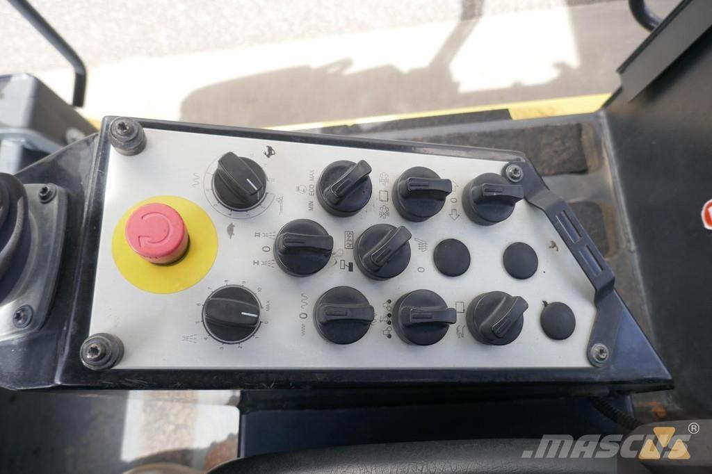 Bomag BW190AD-5 Çift tamburlu silindirler