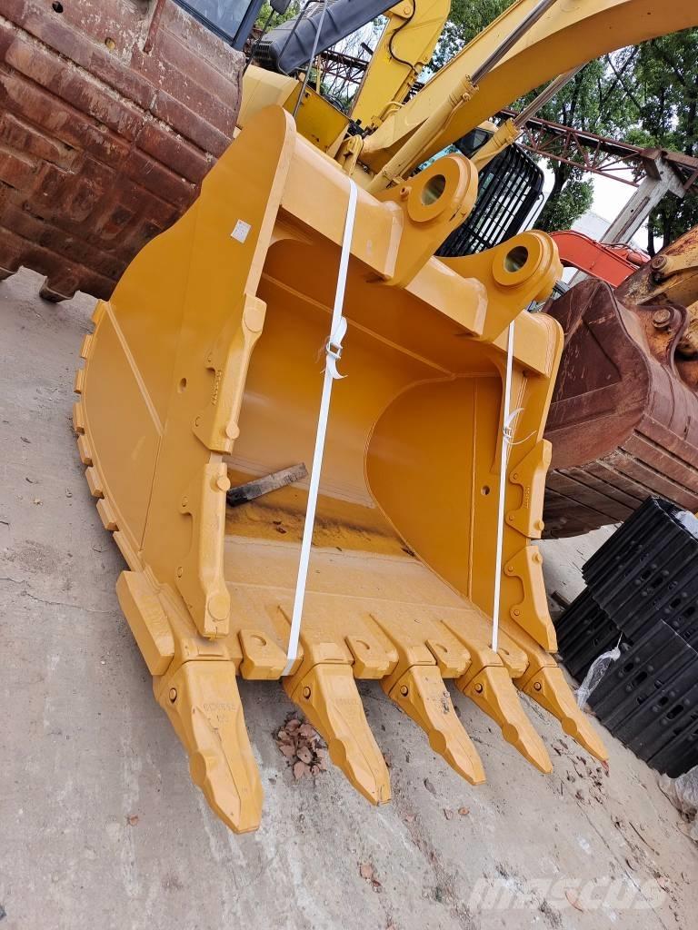 Komatsu PC 200-8 Paletli ekskavatörler
