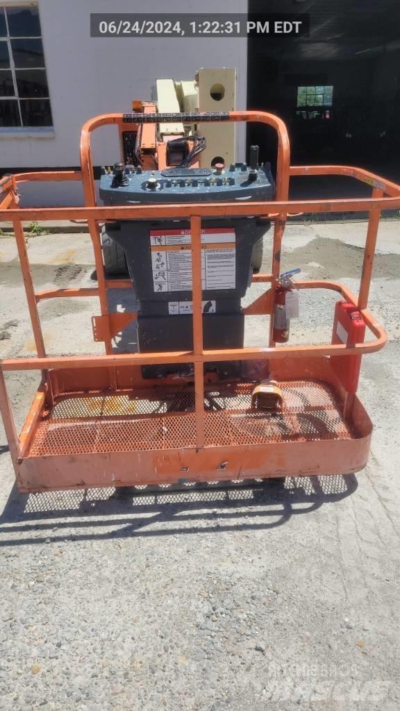 JLG E 450 AJ Körüklü personel platformları