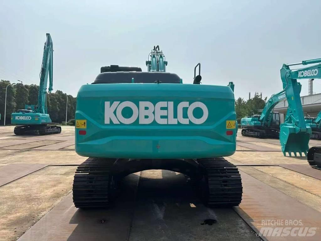 Kobelco SK 210 D Paletli ekskavatörler