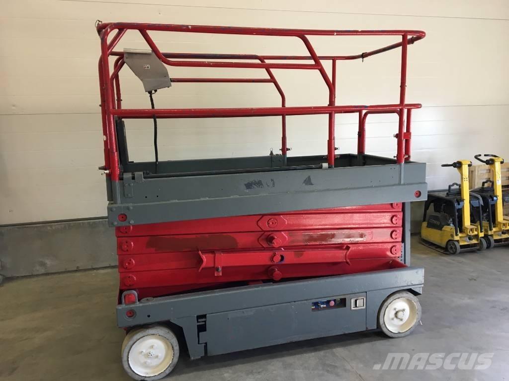 UpRight X32N Tekerlekli platformlar