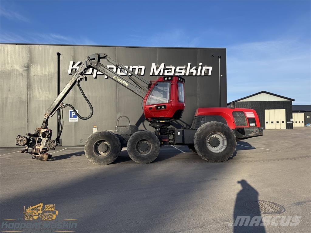 Komatsu 951 Biçerdöverler