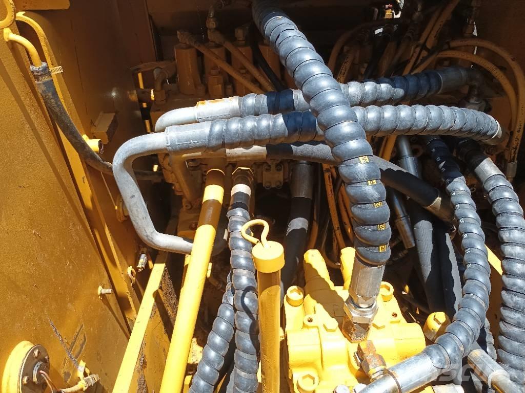 CAT 320D2L Paletli ekskavatörler