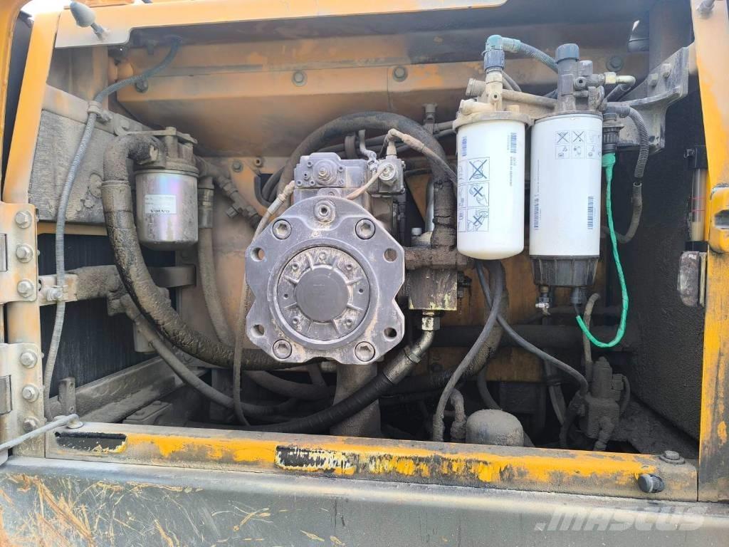 Volvo EC460CL Paletli ekskavatörler