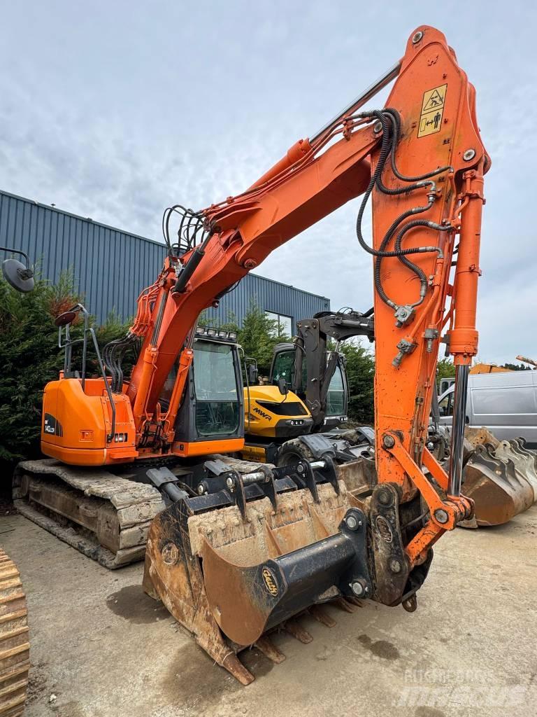 Doosan DX140 LC Paletli ekskavatörler