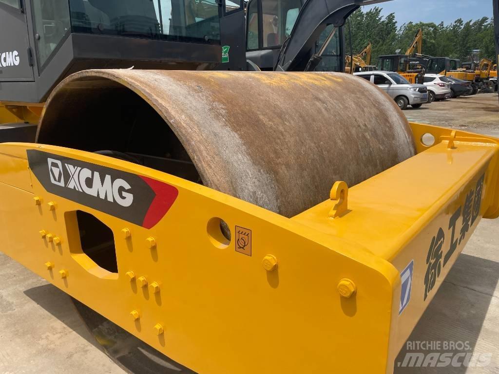 XCMG XS 223 J Tek tamburlu silindirler