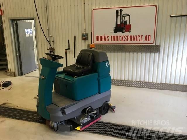 Tennant T 7 + Kombine süpürücü-temizleyiciler