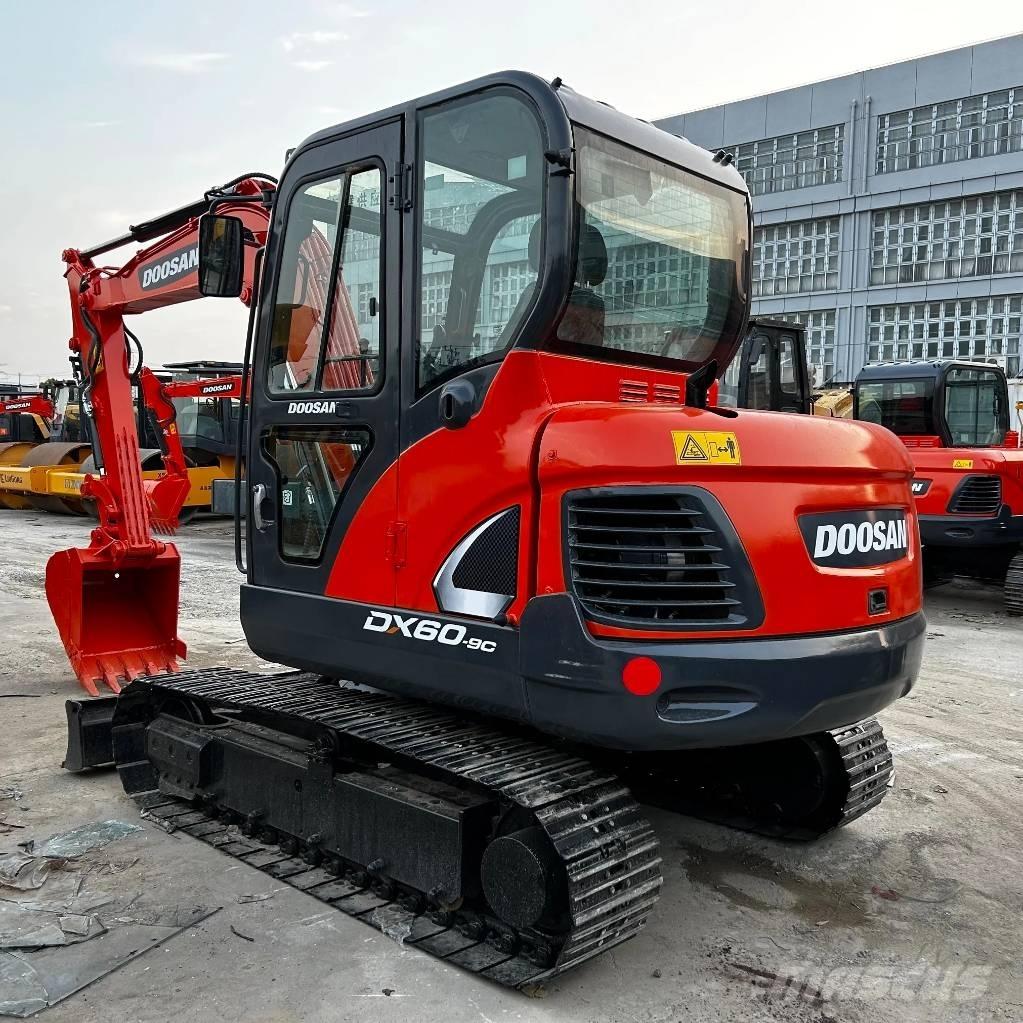 Doosan DX60-9C Mini ekskavatörler, 7 tona dek