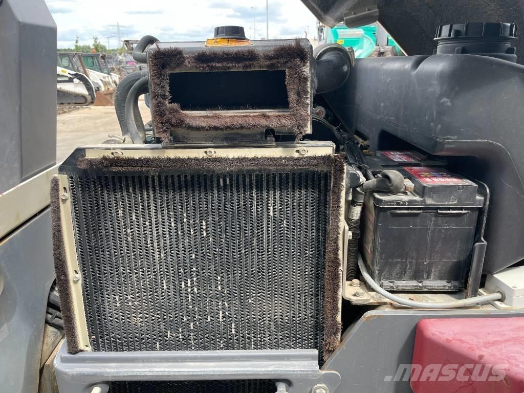 Dynapac CC1300 Çift tamburlu silindirler
