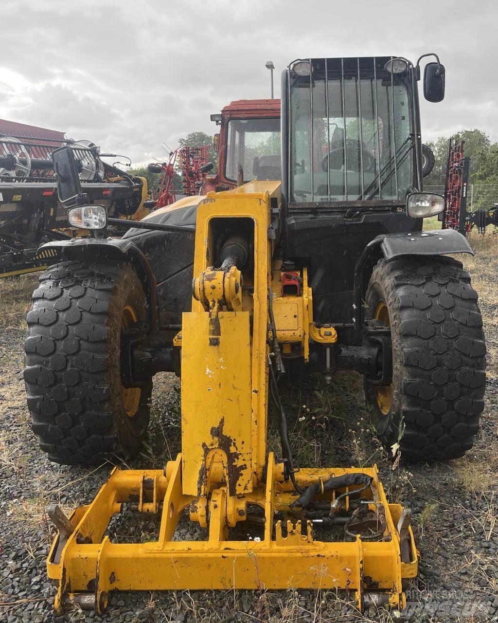 JCB 541-70 Tarimsal teleskopik yükleyiciler