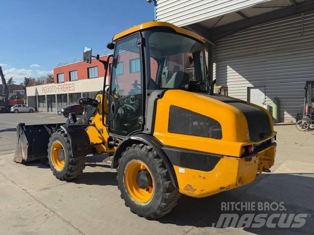 JCB 406 Tekerlekli yükleyiciler