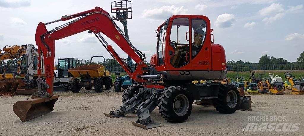 Wacker Neuson 9503 Lastik tekerli ekskavatörler