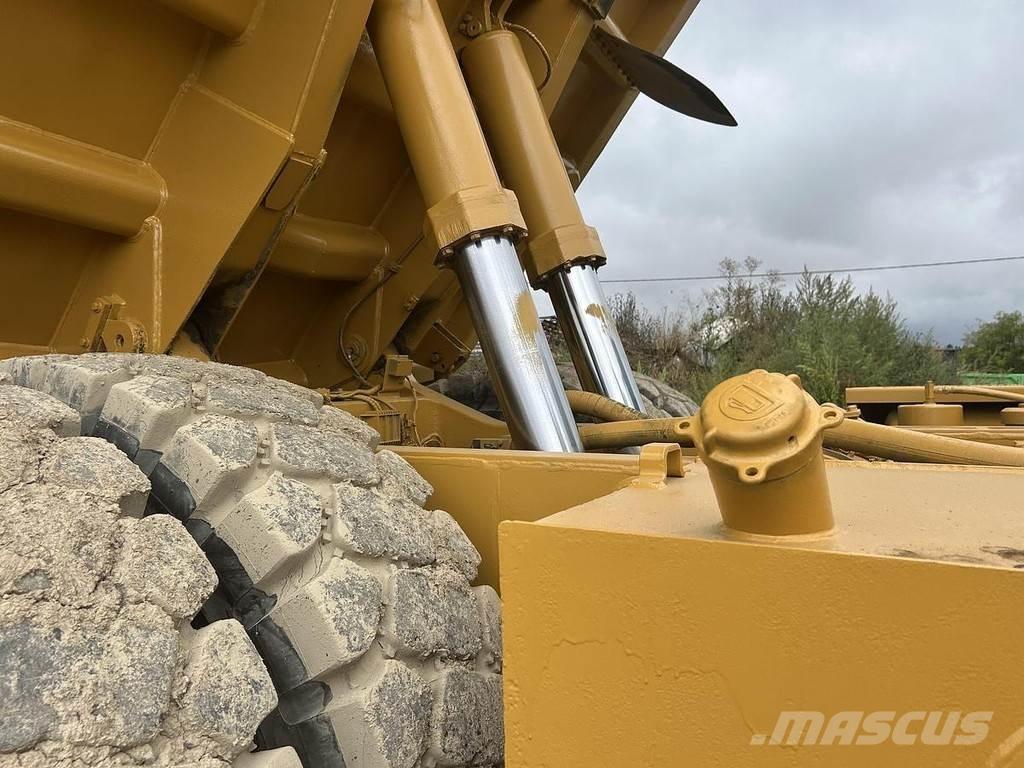 CAT 769D Belden kirma kamyonlar