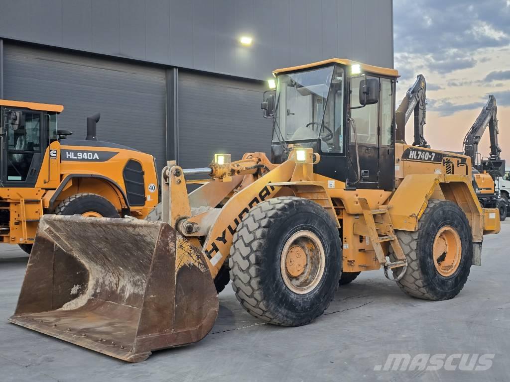 Hyundai 740-7 Tekerlekli yükleyiciler