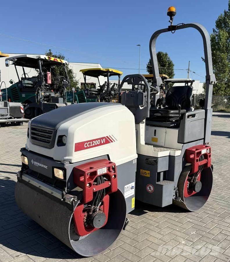 Dynapac CC 1200 VI Çift tamburlu silindirler