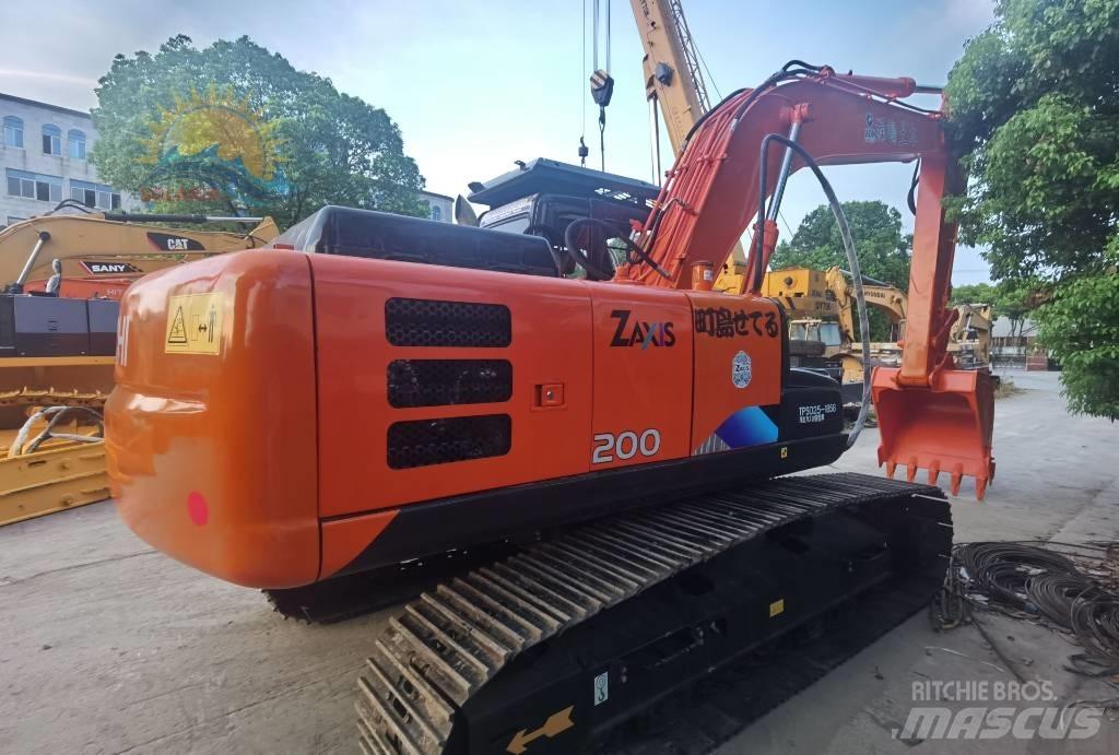 Hitachi ZX 200 LC-5 Paletli ekskavatörler