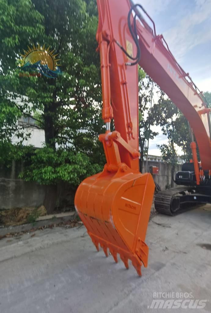 Hitachi ZX 200 LC-5 Paletli ekskavatörler