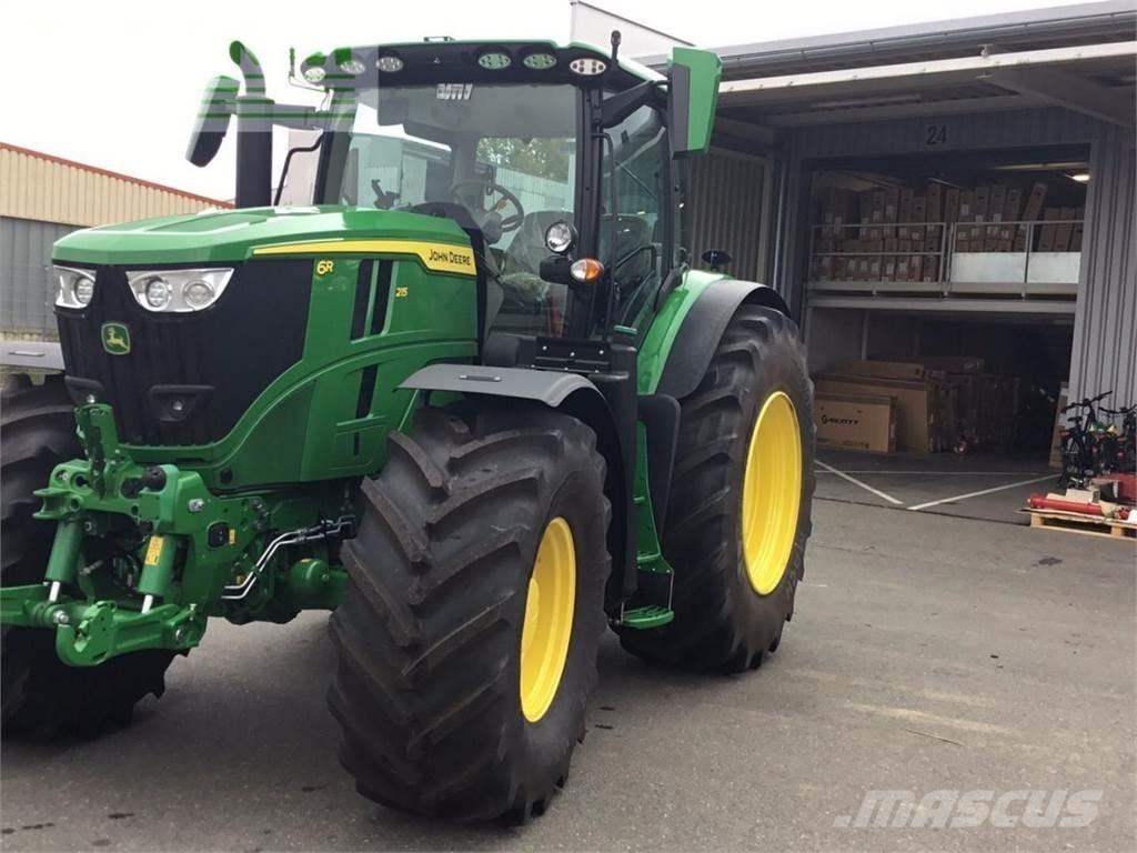 John Deere 6R215 Traktörler