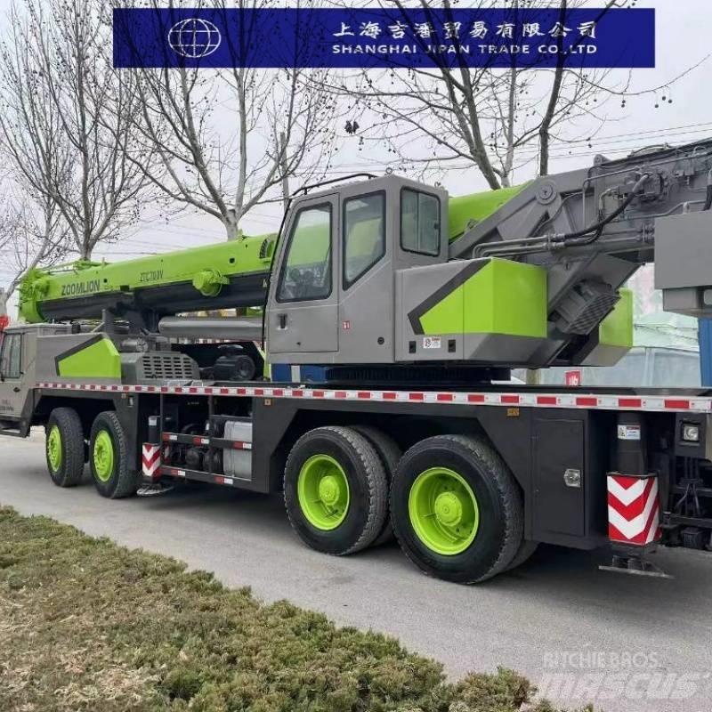 Zoomlion ZTC 700 V Yol-Arazi Tipi Vinçler (AT)