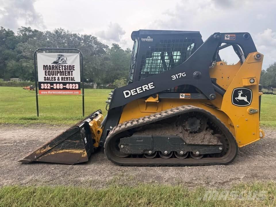 John Deere 317 Skid steer loderler