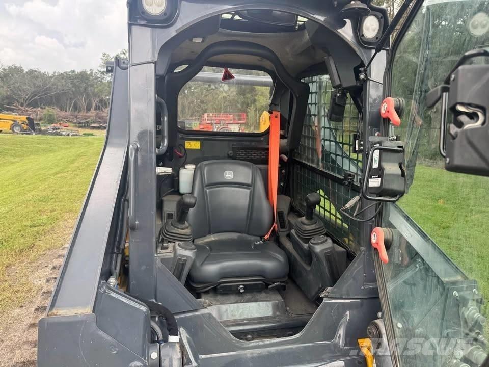 John Deere 317 Skid steer loderler