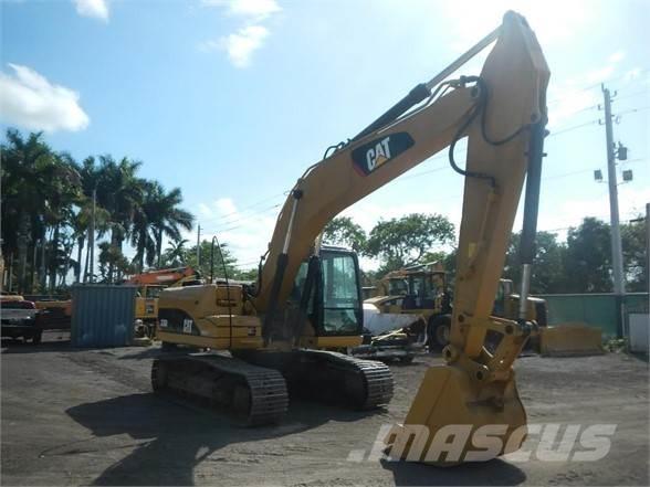 CAT 320D Paletli ekskavatörler