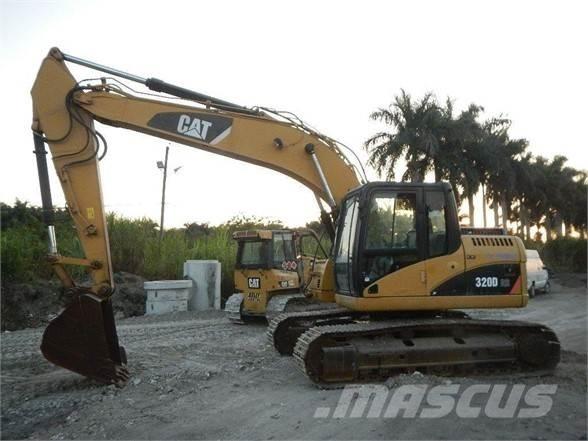 CAT 320D Paletli ekskavatörler