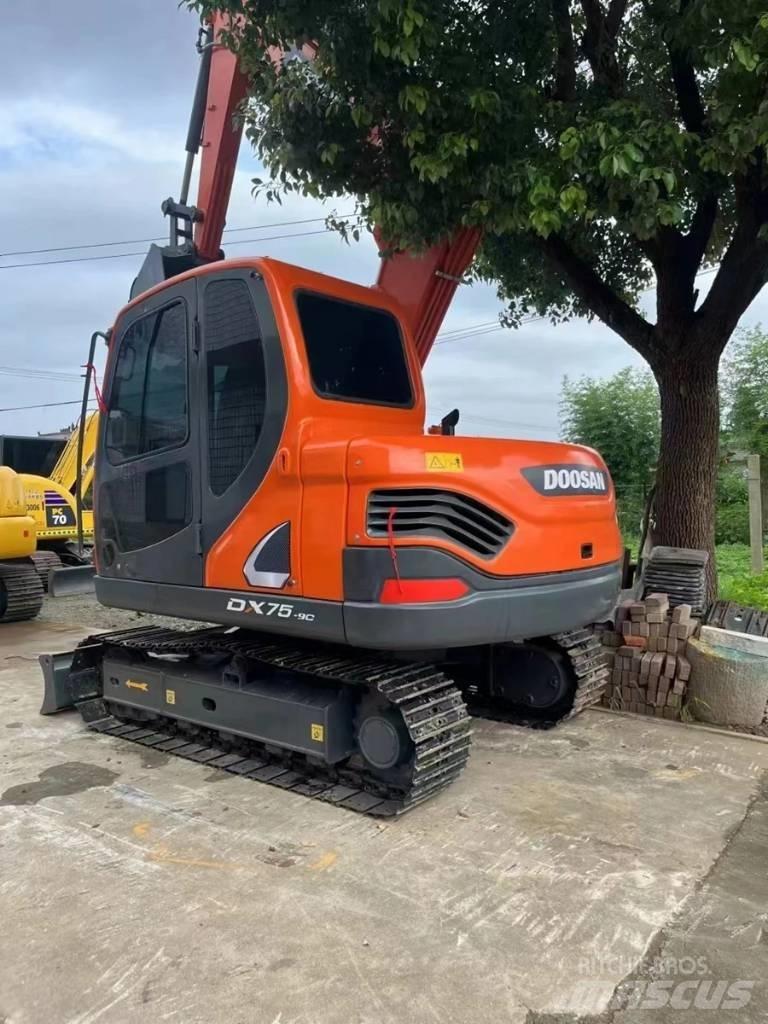 Doosan DX75-9C Paletli ekskavatörler