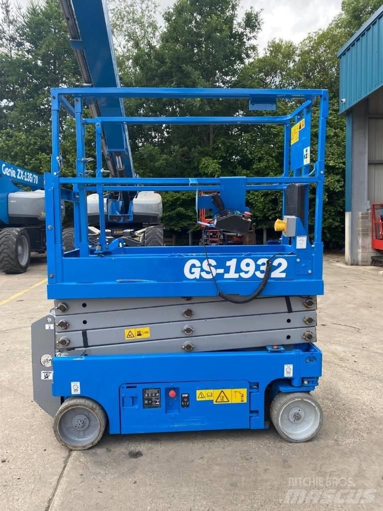 Genie GS 1932 Makasli platformlar
