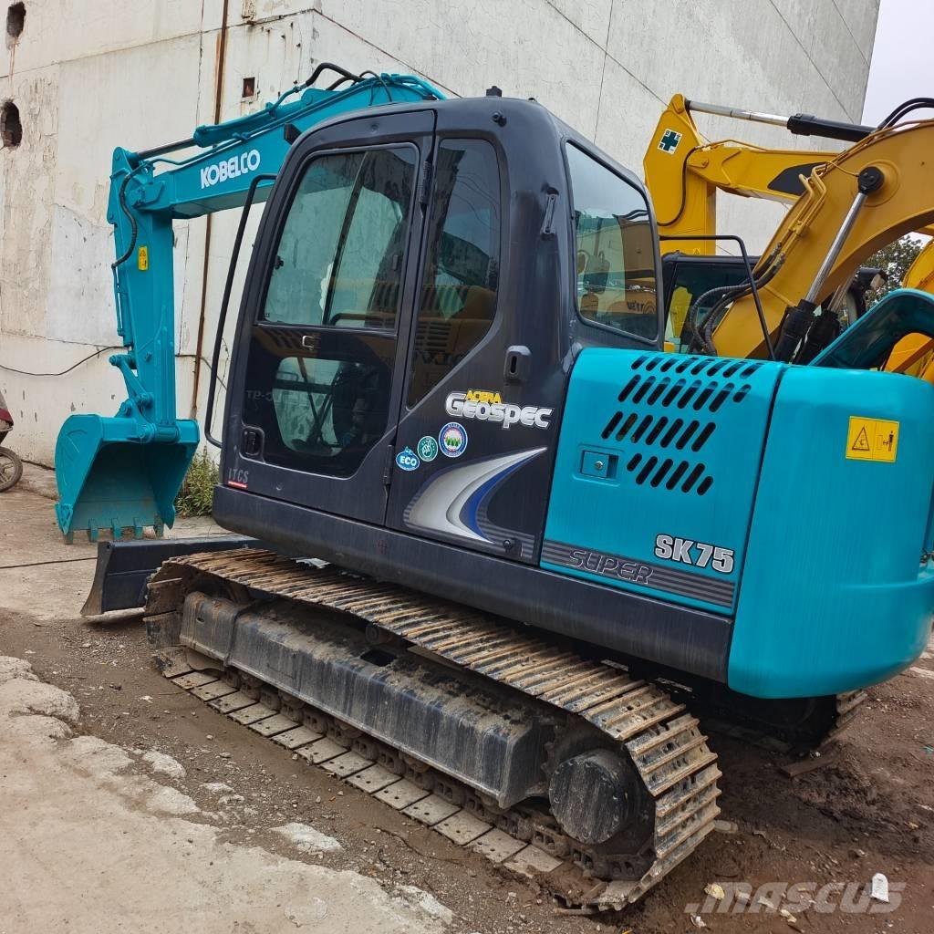 Kobelco SK 75 CSR Paletli ekskavatörler