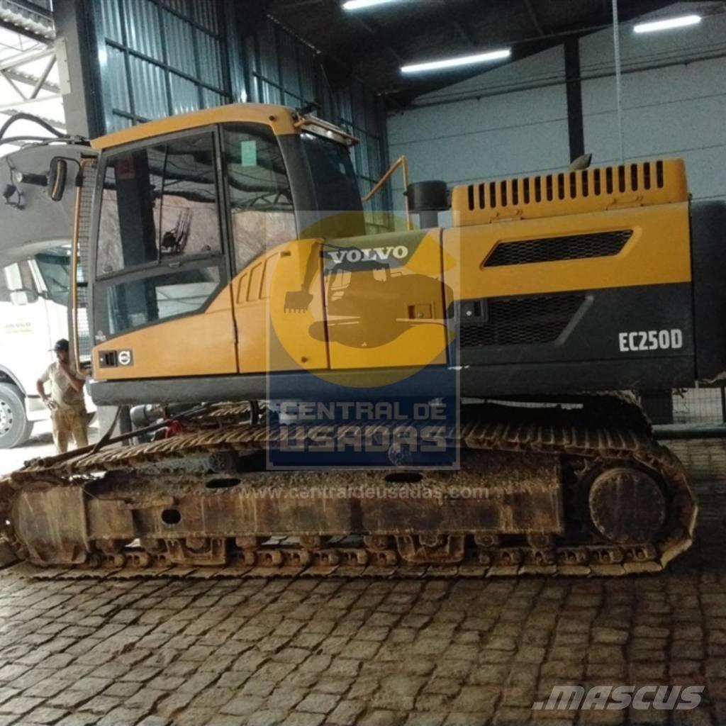 Volvo EC 250 D L Paletli ekskavatörler