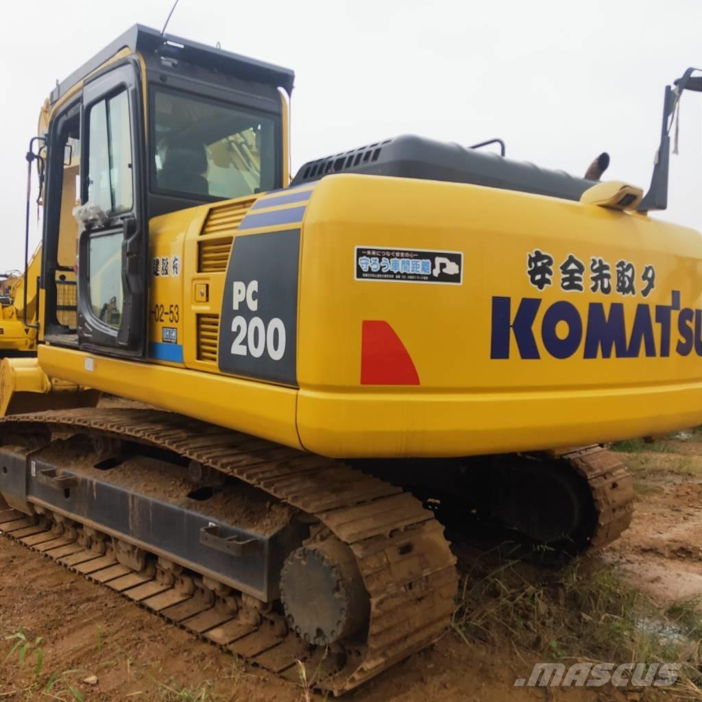 Komatsu PC200-8 Paletli ekskavatörler