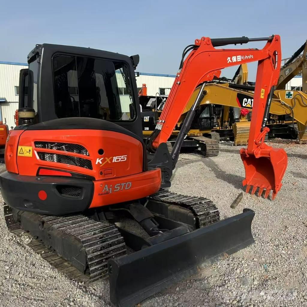 Kubota 165-5 Paletli ekskavatörler