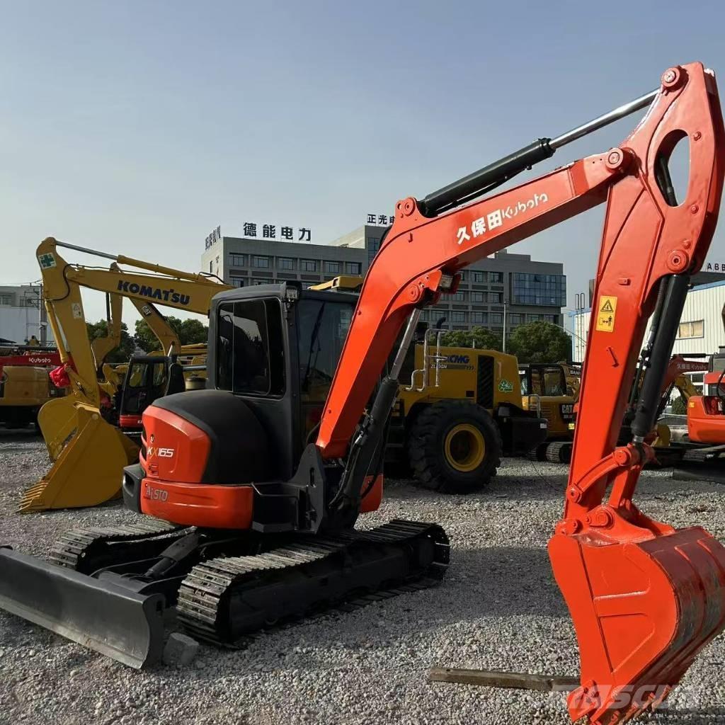 Kubota 165-5 Paletli ekskavatörler