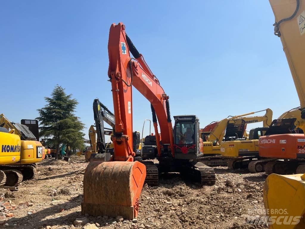 Hitachi ZX 240-3 Paletli ekskavatörler