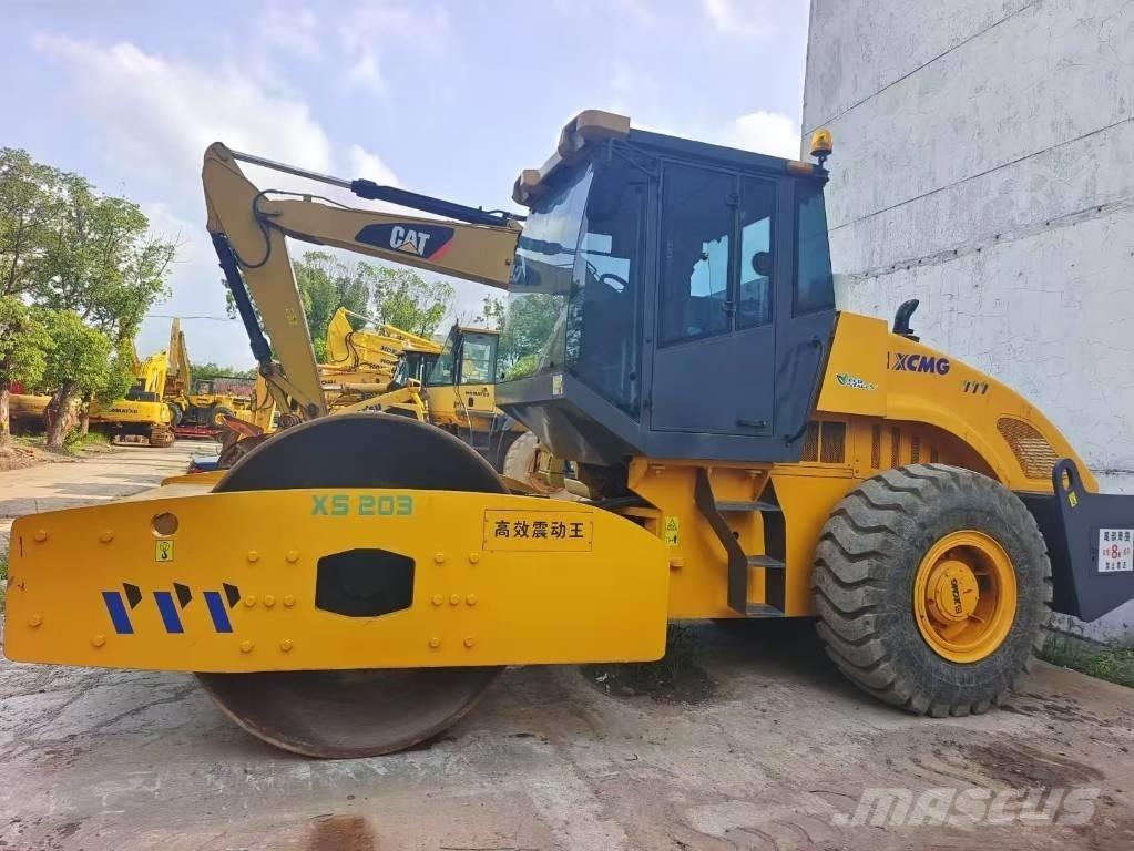 XCMG XS 202 J Tekerlekli yükleyiciler