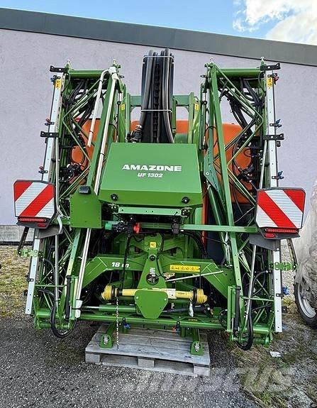 Amazone UF 1302 Kendinden tahrikli pülverizatörler