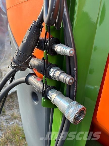 Amazone UF 1302 Kendinden tahrikli pülverizatörler