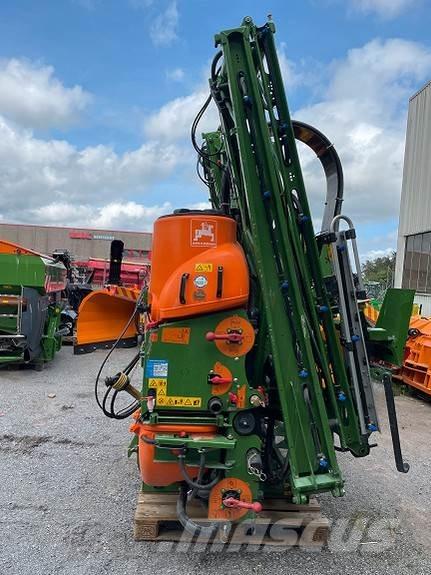 Amazone UF901 Kendinden tahrikli pülverizatörler