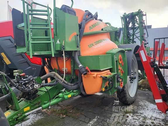 Amazone UX3200 Kendinden tahrikli pülverizatörler