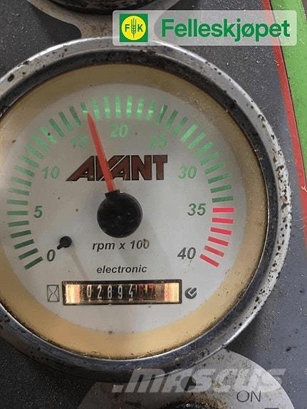 Avant 520 Diger yol bakim makinalari